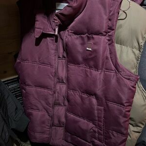 Bench Deep Purple Vest